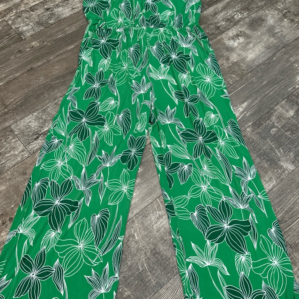 Gilli Vibrant Green Jumpsuit with White Floral Design